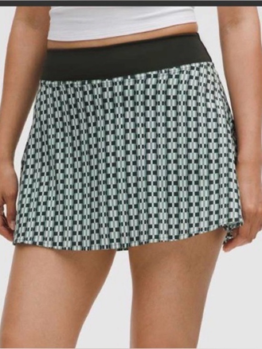 New! Lululemon Lightweight HR Tennis Skirt, Gingham Stripe Rainforest Green 2